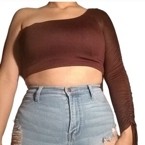 One shoulder cropped top